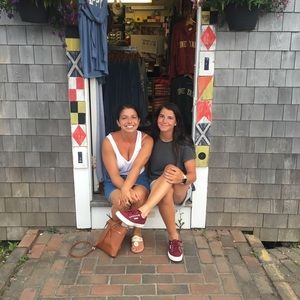 Meet your Posher, Mya